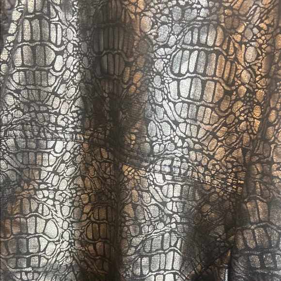 Elegant Black and Metallic Women's Jacket with a Snakeskin Design - Picture 2 of 5